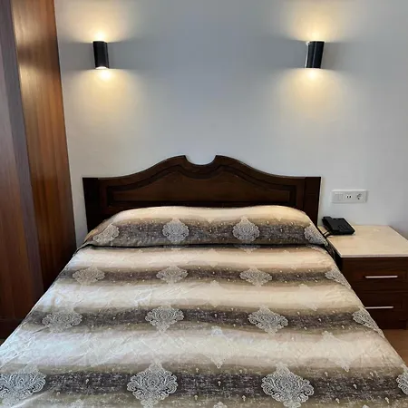 Hanedan Hotel 3*