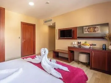 Hotel Park By Clover 3*