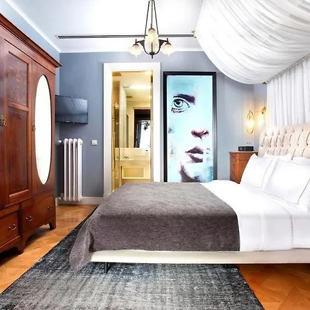 Lina Taksim Pera 4*