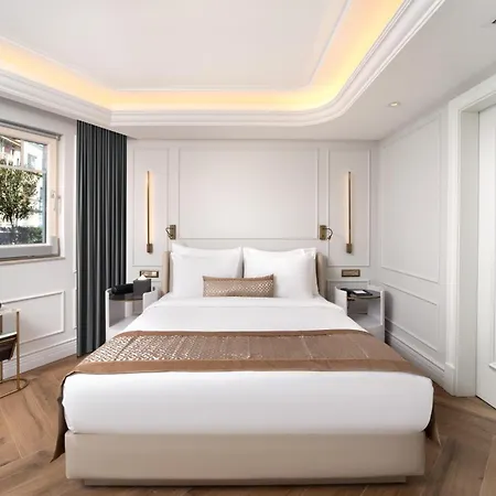 Mula Otel 5*