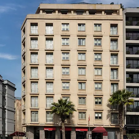 Continental Pera Szálloda 4*
