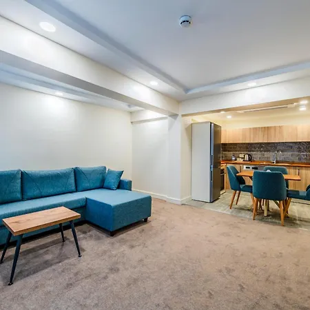 Hotel Roys & 4*