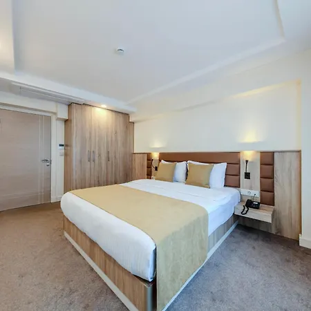 Hotel Roys &