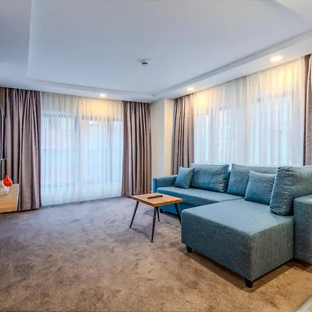 Hotel Roys &