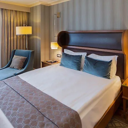 Titanic City Taksim Hotel 4*