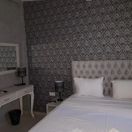 Serife Hanim Konagi Hotel *