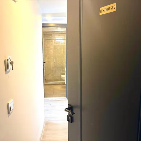 Hanedan Hotel