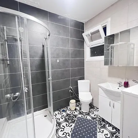 Appartement Two Flats With 6br, 4ba Istambul