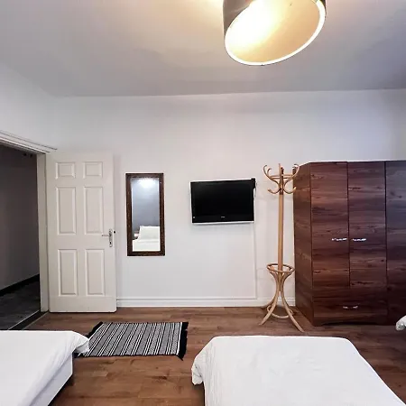 Appartement Two Flats With 6br, 4ba Istambul