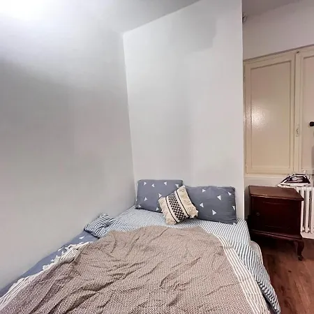 Appartement Two Flats With 6br, 4ba *