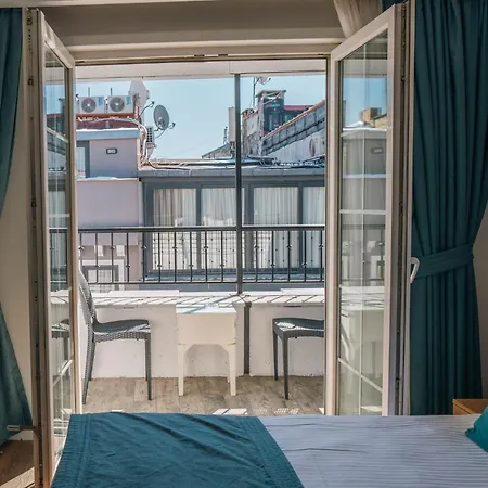 Taksim Santa Lucia * اسطنبول
