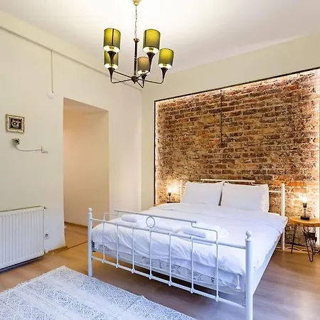 Appartement 1br Flat 5 Min Walk To Istiklal In Beyoglu Istambul