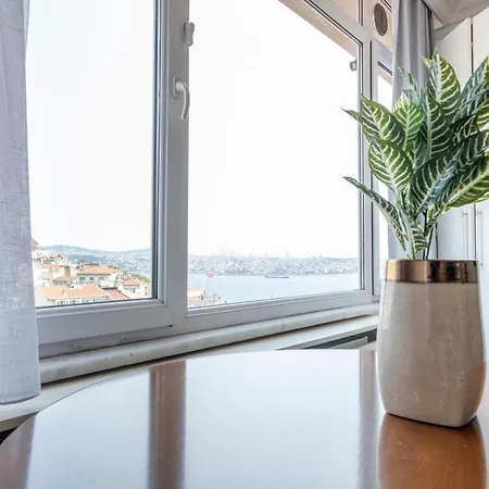 2-bedroom With Private Terrace Apartment Istanbul