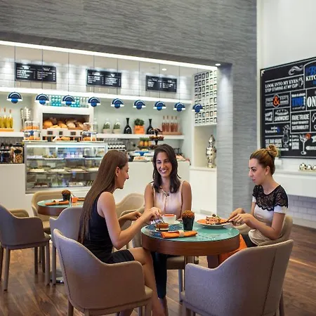 Hotel Tango Arjaan By Rotana Asia