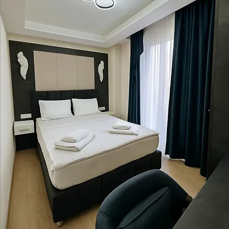 Otel Lenus 3*