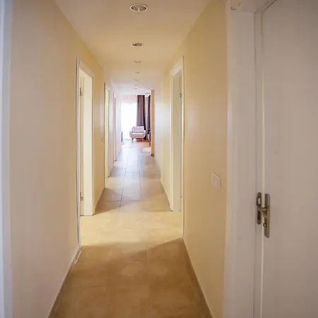 Apartament Taksim Square House Stambuł
