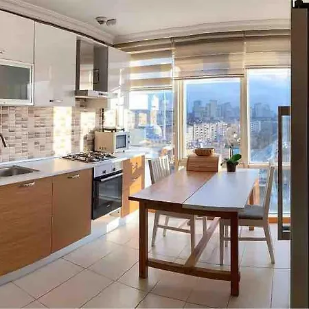 Minimum 100 Nights Welcome To Our Large Duplex Penthouse Comfy Amenities Nearby! Apartament *