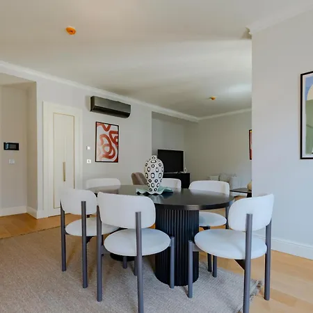 Appartement Spacious Duplex With 3 Bedrooms And 2 Bathrooms *