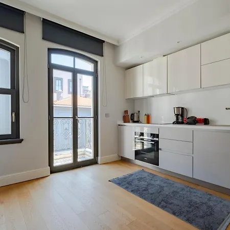 Spacious Duplex With 3 Bedrooms And 2 Bathrooms Istambul