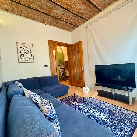 High Ceiling Cozy With 3 Bedroom Beyoglu * Istambul