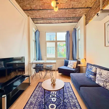High Ceiling Cozy With 3 Bedroom Beyoglu Appartement *