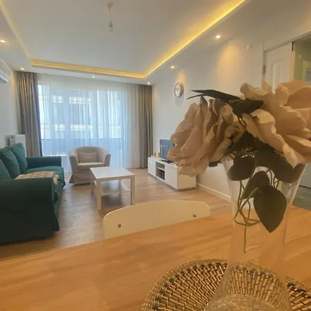Suadiye Bostanci Luxury 2 Bedroom With Pool Daire İstanbul