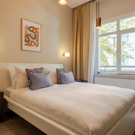 Апартаменты 3 Bedrooms - Location- 1st Floor *