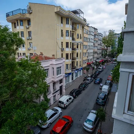 3-bedroom - Location - Elevator