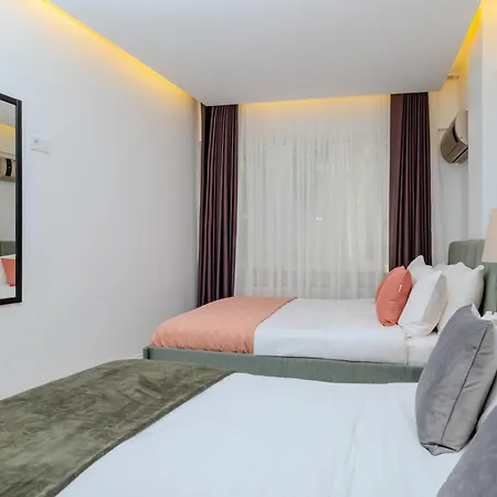 Апартаменты Bosphorus View Gem - 3 Large Bedrooms - 2 Baths & Balcony In Prime Location *