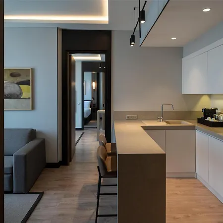 Altunizade Istanbul, Curio Collection By Hilton 4* Istanbul
