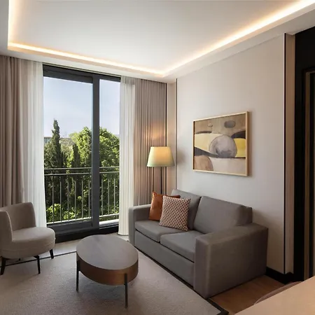 Altunizade Istanbul, Curio Collection By Hilton Hotel 4*