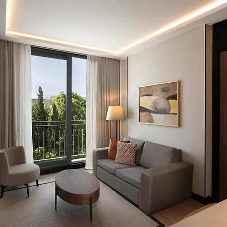 Hotel Altunizade Istanbul, Curio Collection By Hilton Istanbul