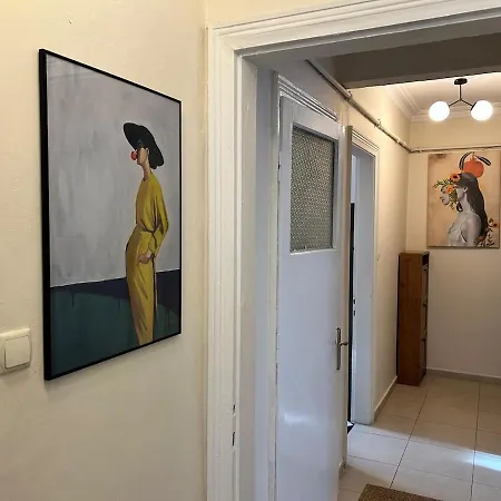 Elegant And Cozy 2br With Balcony Near Taksim Istambul