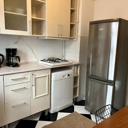 Apartamento Elegant And Cozy 2br With Balcony Near Taksim