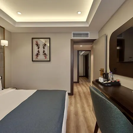 Ciragan Bosphorus 4* Стамбул