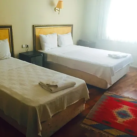 Atlantis Aparthotel 2*
