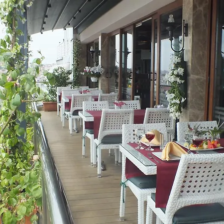 Grand Asiyan Hotel