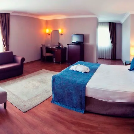 Hotel The Green Park Merter
