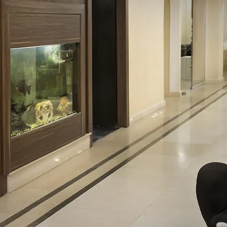 Lal Otel 3*
