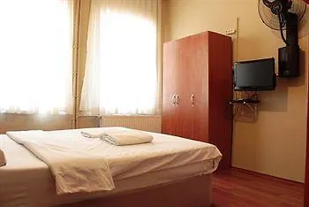 Hostel Nobel *