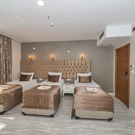 Grand Pamir 3* Istanbul