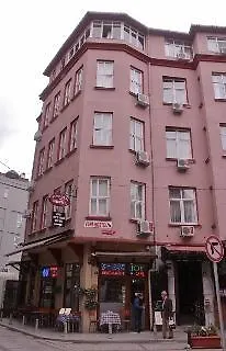 Yeni Hotel Istanboel