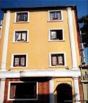 Apricot İstanbul