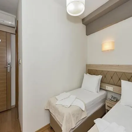 Otel Metrolux