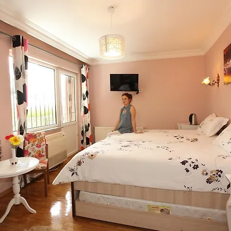 Oda ve Kahvaltı Yesim Suites İstanbul