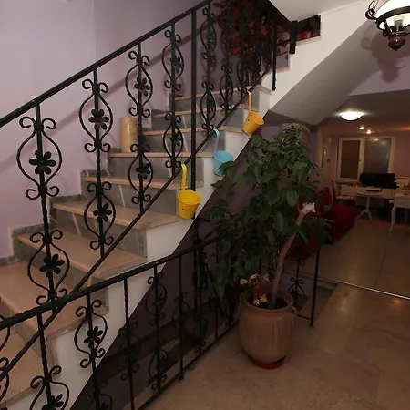 Oda ve Kahvaltı Yesim Suites