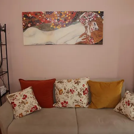 Oda ve Kahvaltı Yesim Suites 3*