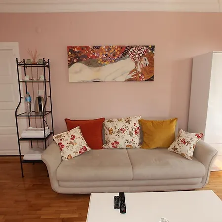 Oda ve Kahvaltı Yesim Suites İstanbul