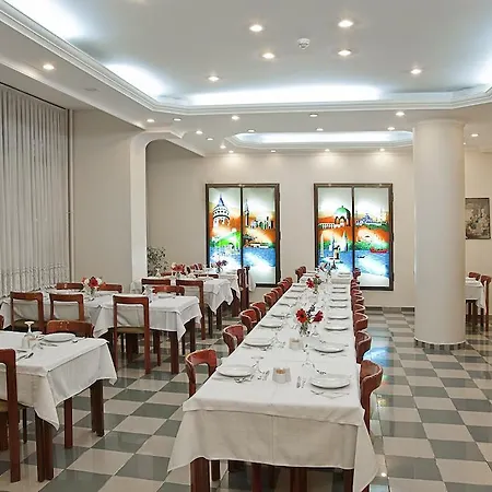 Отель Avlonya