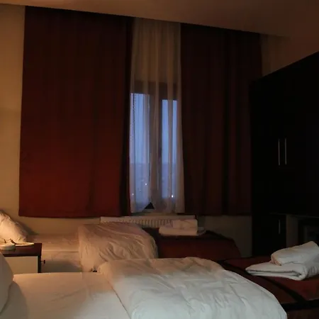 Venus Hotel 3*